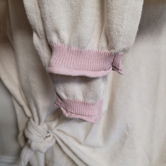 Cloth by Design Cream And Pink Oversized Layering Tie Sweater Top - Picture 5 of 9